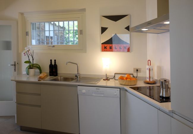 Villa in Toscolano-Maderno - Villa Coccodrilla Lake front