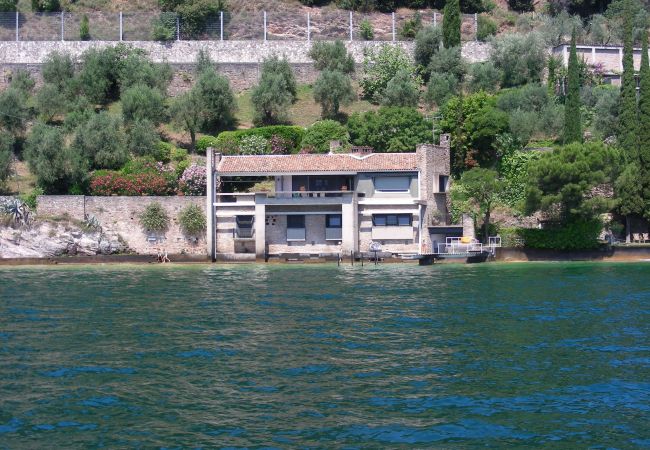Villa in Toscolano-Maderno - Villa Coccodrilla Lake front