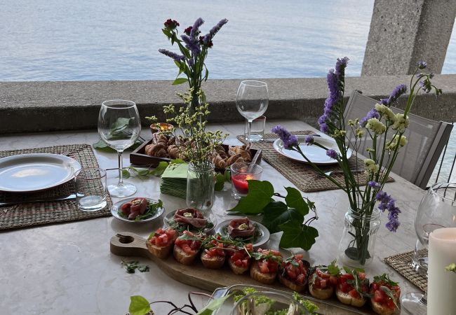 Villa in Toscolano-Maderno - Villa Coccodrilla Lake front