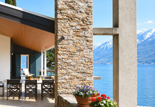 Villa in Toscolano-Maderno - Villa Coccodrilla Lake front