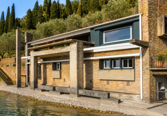 Villa in Toscolano-Maderno - Villa Coccodrilla Lake front