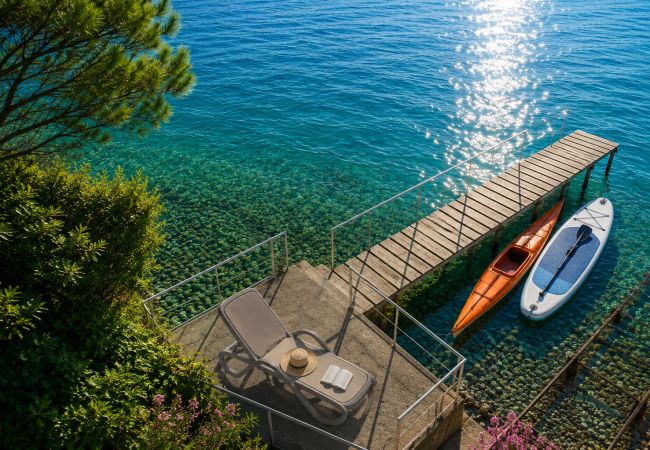 Villa in Toscolano-Maderno - Villa Coccodrilla Lake front