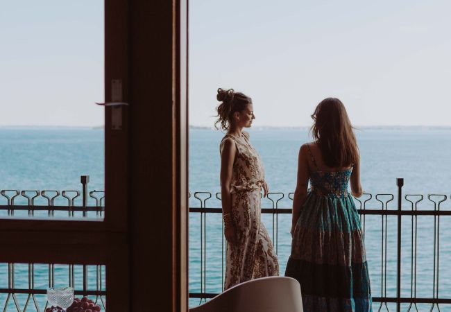 Villa in Moniga del Garda - Villa Dolcelago Lake front