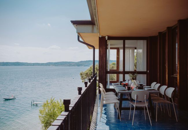 Villa in Moniga del Garda - Villa Dolcelago Lake front