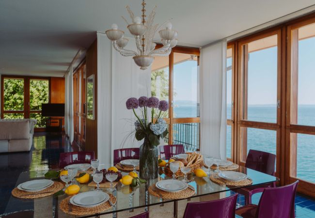 Villa in Moniga del Garda - Villa Dolcelago Lake front