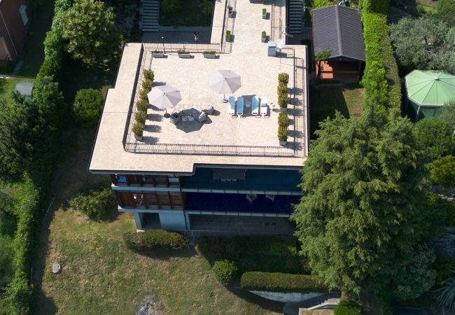 Villa in Moniga del Garda - Villa Dolcelago Lake front