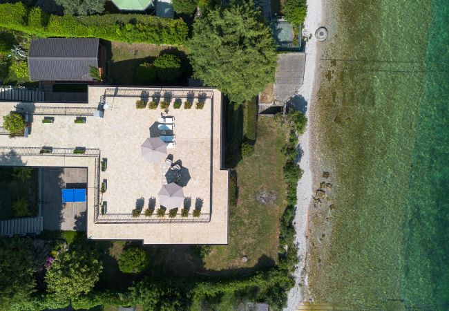 Villa in Moniga del Garda - Villa Dolcelago Lake front