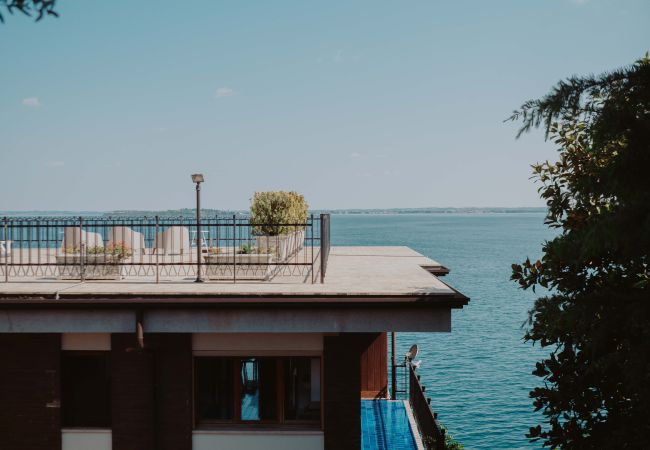Villa in Moniga del Garda - Villa Dolcelago Lake front