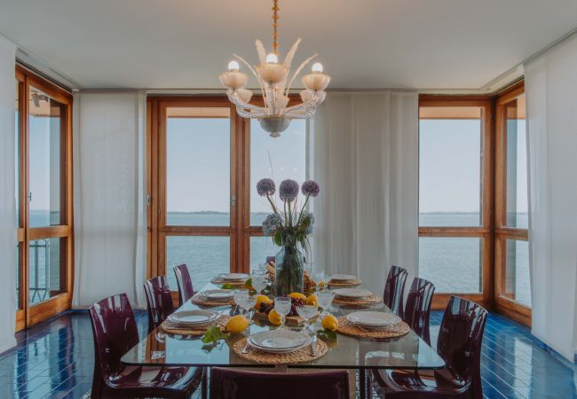 Villa in Moniga del Garda - Villa Dolcelago Lake front