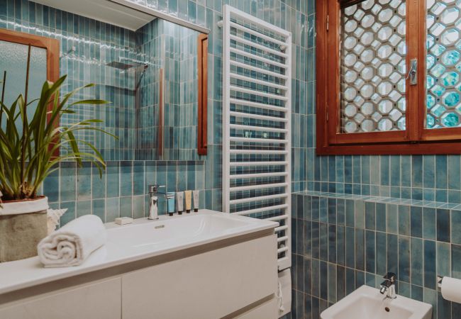 Villa in Moniga del Garda - Villa Dolcelago Lake front