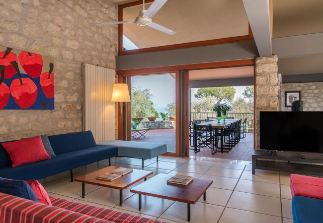 Villa in Manerba del Garda - Villa Elena